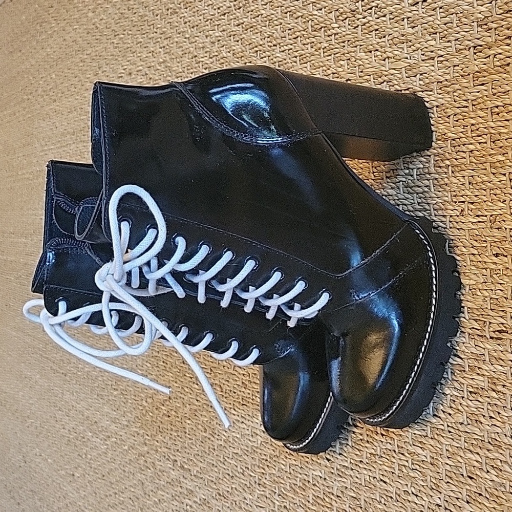 JEFFREY CAMPBELL black platform chunky heeled boots.  Patent leather. Si…